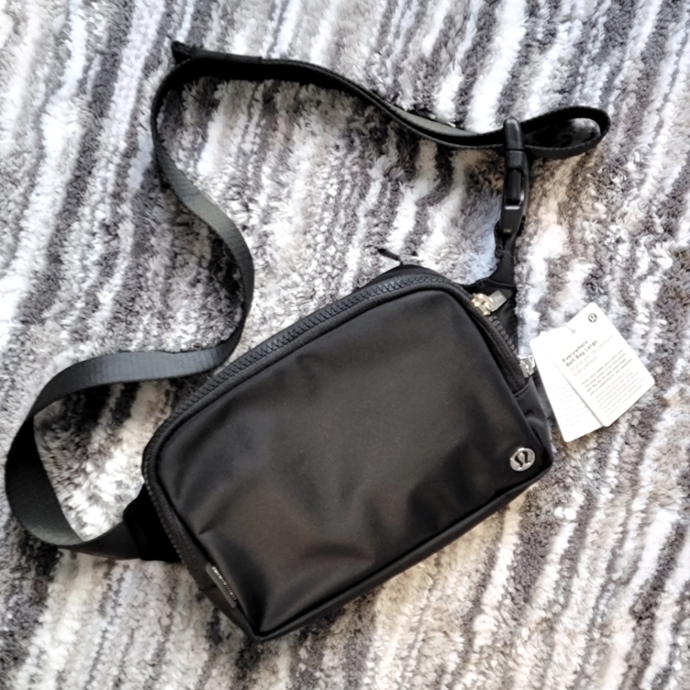 Lululemon Large Black Everywhere Belt Bag